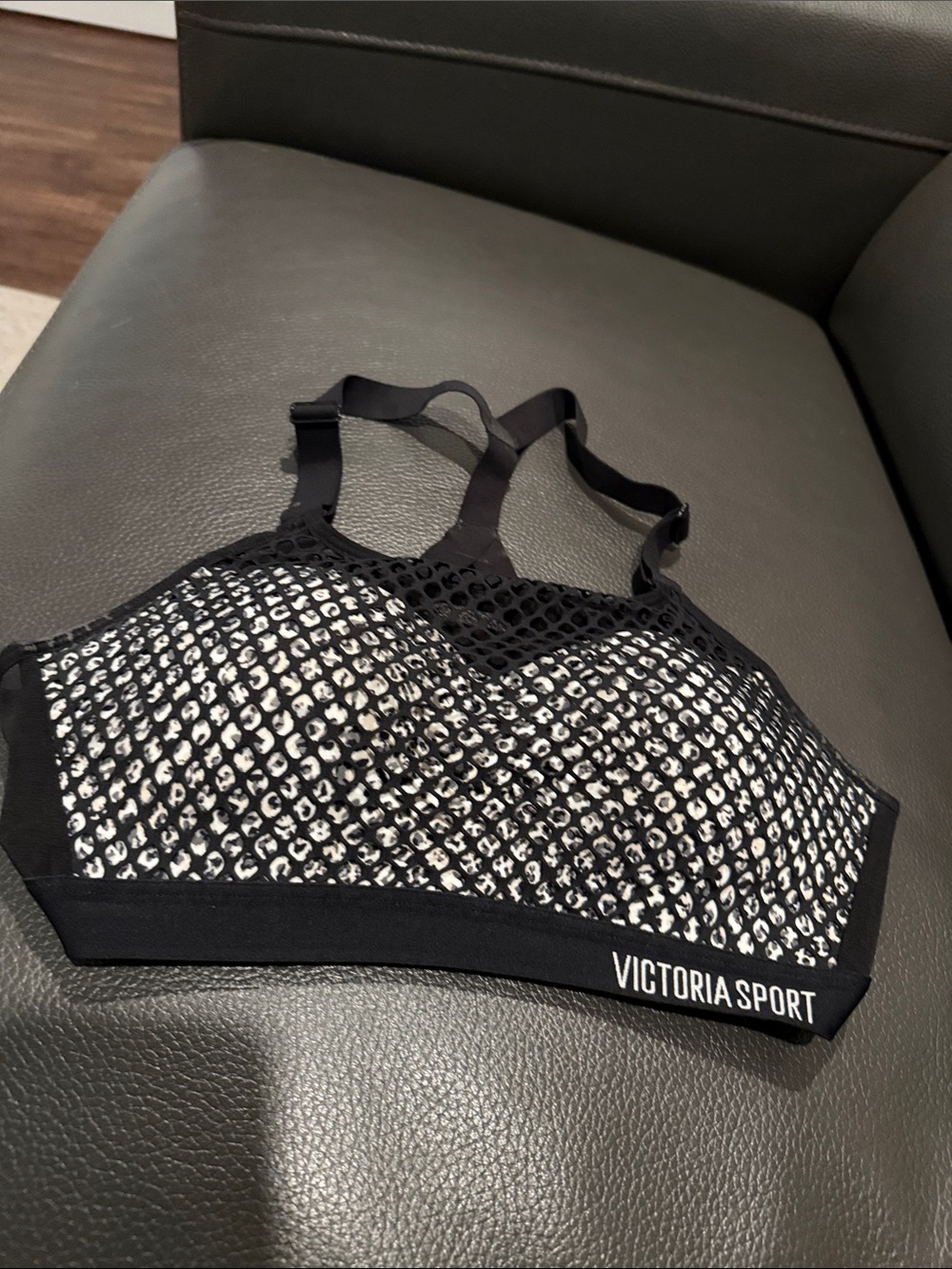 Victoria's Secret Black and White Patterned Sports Bra